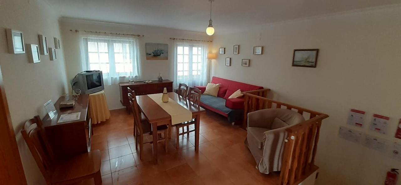 Holiday House Tocha Палхирос да Торча Екстериор снимка